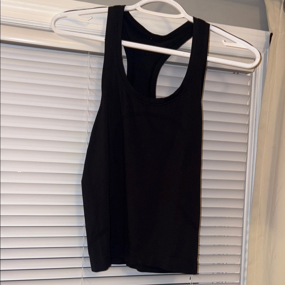 black Lululemon racerback tank top